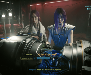 So Mi : Do you wanna play a hitman game? Or alien isolation? Choose wisely
