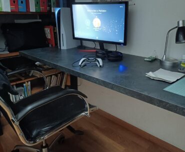 I feel like it's not shitty enough for the shitty sub so here's my humble set up.