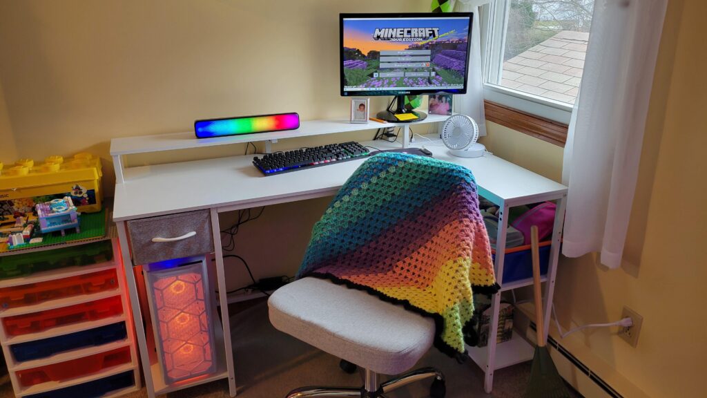 Made my daughter her first battlestation for Christmas!