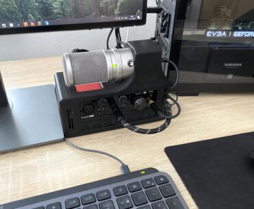 I was tired of the cable clutter on my desk, so I designed this “organizer”