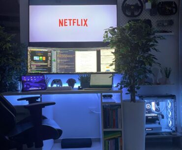 My first battlestation (i love plants).