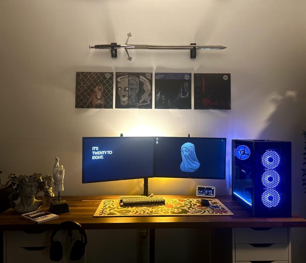 Added some decor finally to the setup