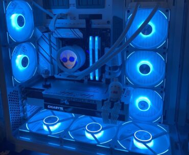 My boyfriend built me a new PC for Christmas!
