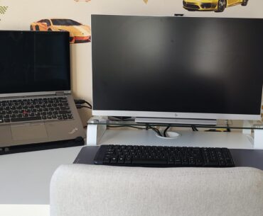 My minimalist battlestation.