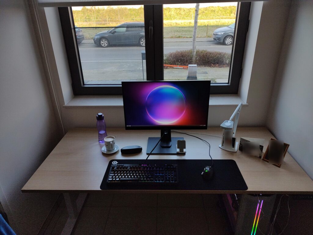 This is a better view now that the sun was shining. :D