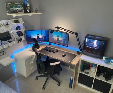 My updated battlestation! Slowly getting to this sub level