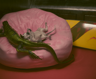 Loaded a save in V's apartment and they said "Hmm. Interesting." Looked around and found this...