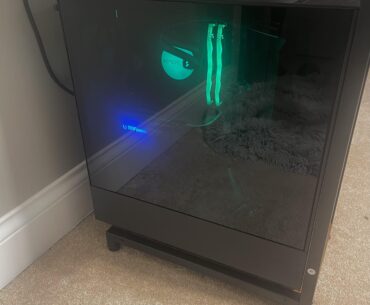 I’ve never had my own pc until today. What techniques are you guys using to shatter the glass panel for the airflow mod I keep seeing?