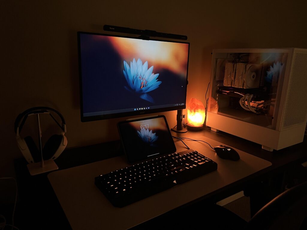 How is this for my first PC build and battlestation?