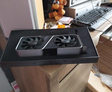 Worked illegally on a construction site for this moment. (gtx1060 which managed to run cyberpunk at 60fps 1080p at mosty low settings will probably go to my family member, truly one of the gpu's of all time)