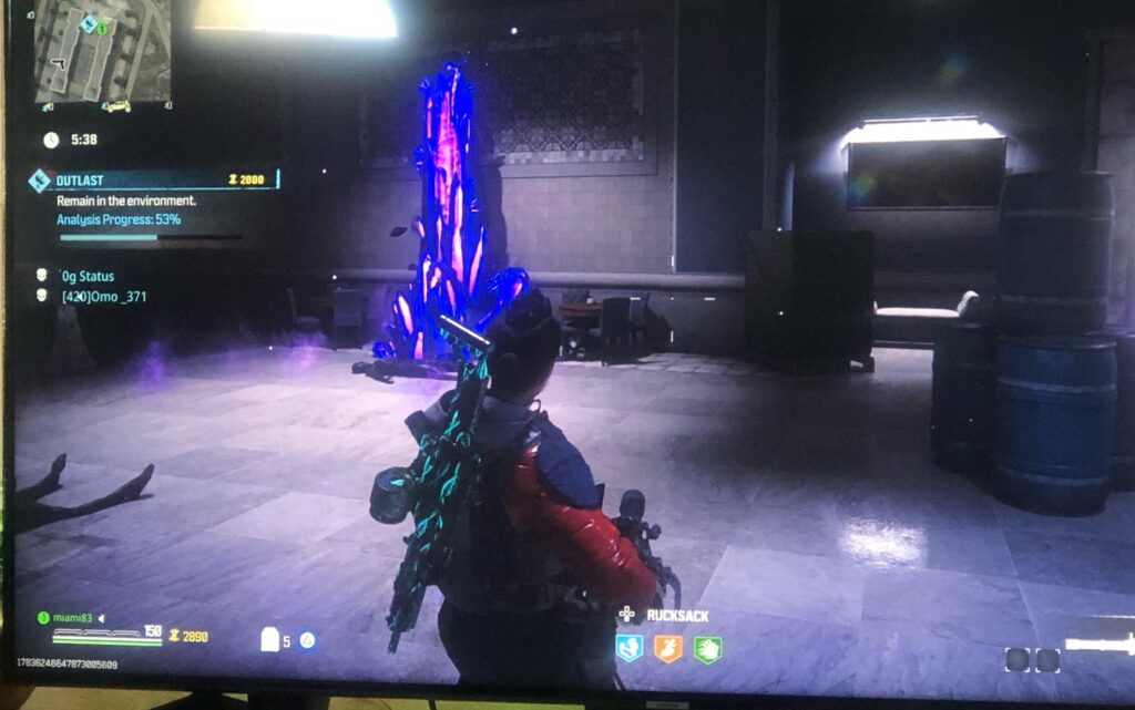 Found a mini gun after reviving a guy tried to pap it with a crystal but it didn’t work