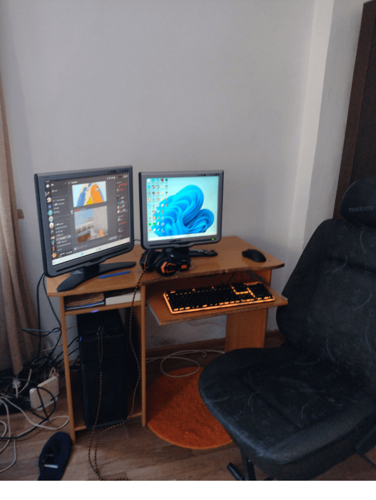 Cant tell if this is a shitty or average battlestation