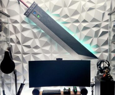 Made some updates, and the sword glows