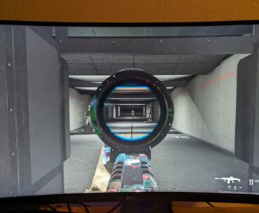 Explain the zoom on optics to me