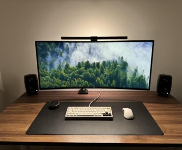 Minimalistic working setup.