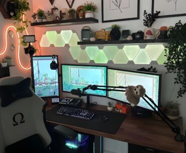 My Bedroom Battlestation! Looking to upgrade my PC, but let me know what else you think! I'm open to all suggestions :)
