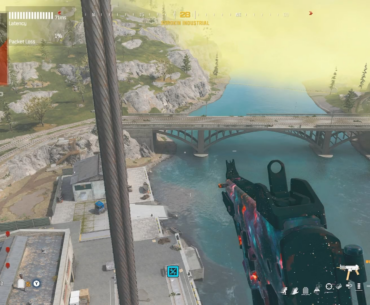 Solo quads clutch with movement striker