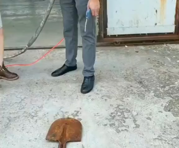 Laser cleaning
