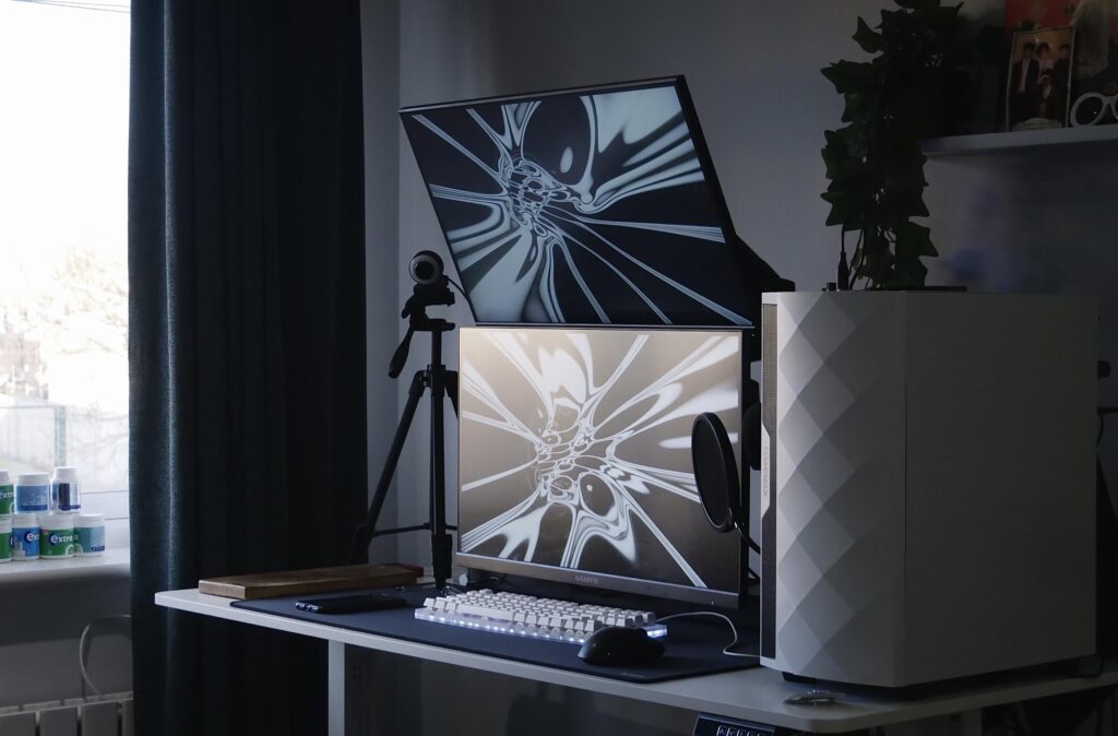 Vertical monitors are the BEST layout ..