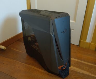 I found this unique looking case for only €25.