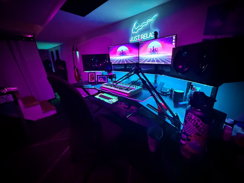 finally (mostly) finished my new creator studio.