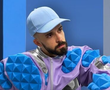 Cyberpunk fashion using sound baffles