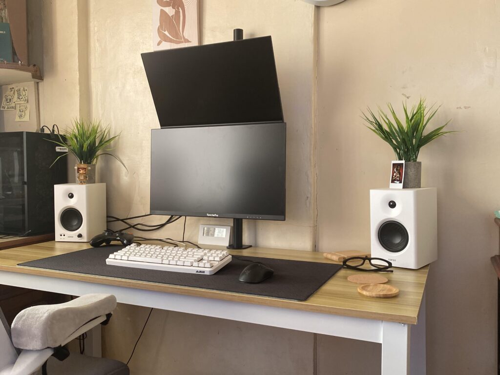 I’ve become a fan of vertical stacked monitors