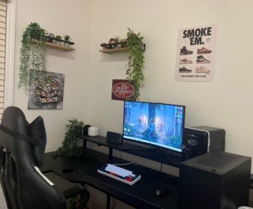 Feel like it needs something still🤔. Any recommendations?