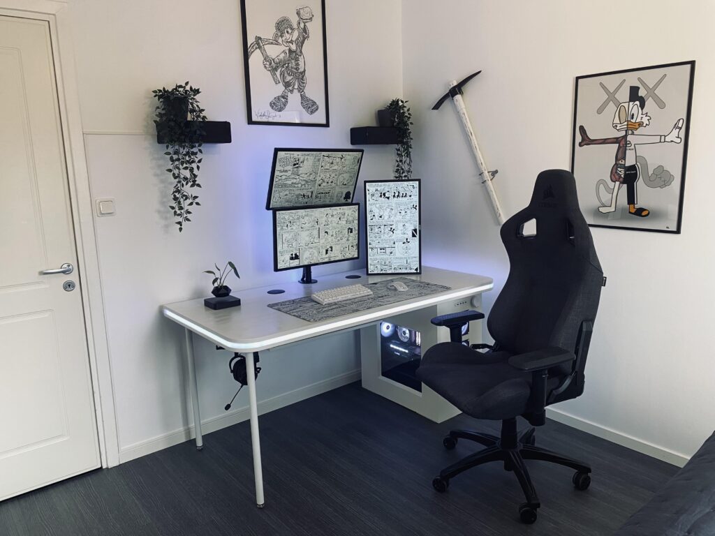 Old setup but I made the desk myself.