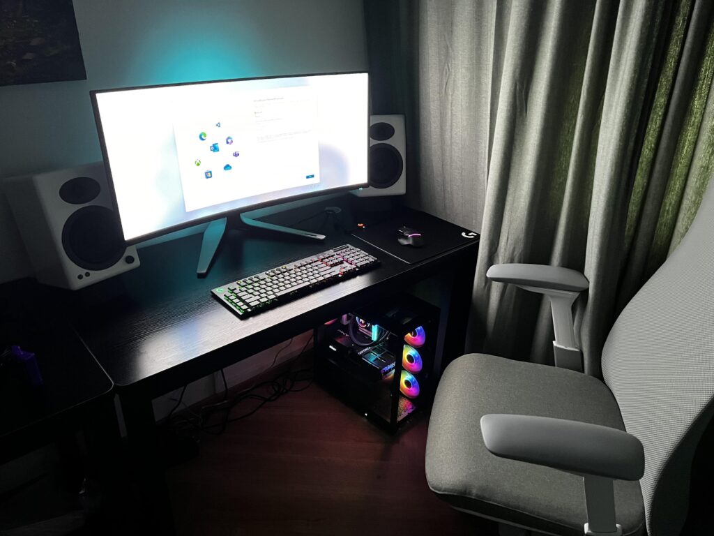 My first setup at my new home.