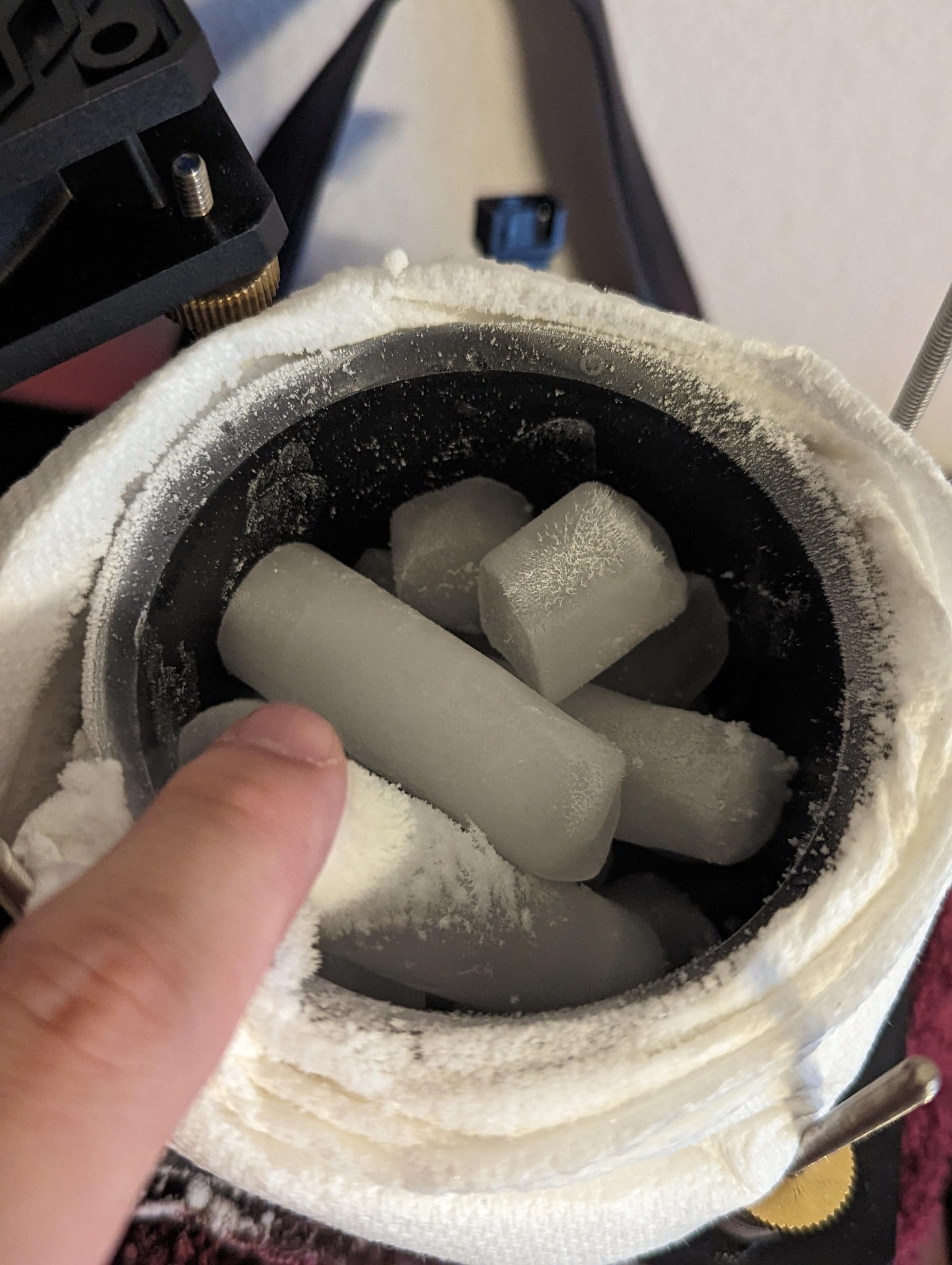 Anyone heard of touching dry ice FPSHUB