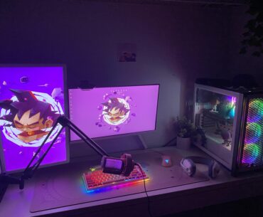 Weird Gap Between PC and Second Monitor (On Right)
