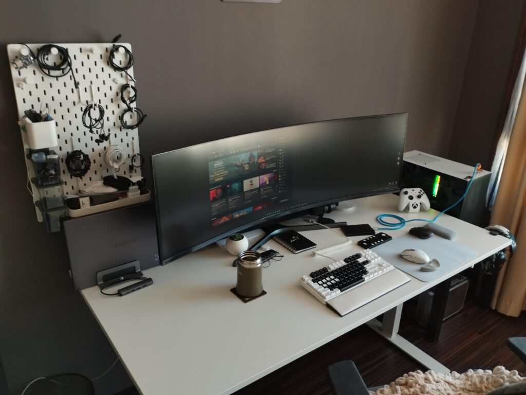 My work/gaming setup is complete