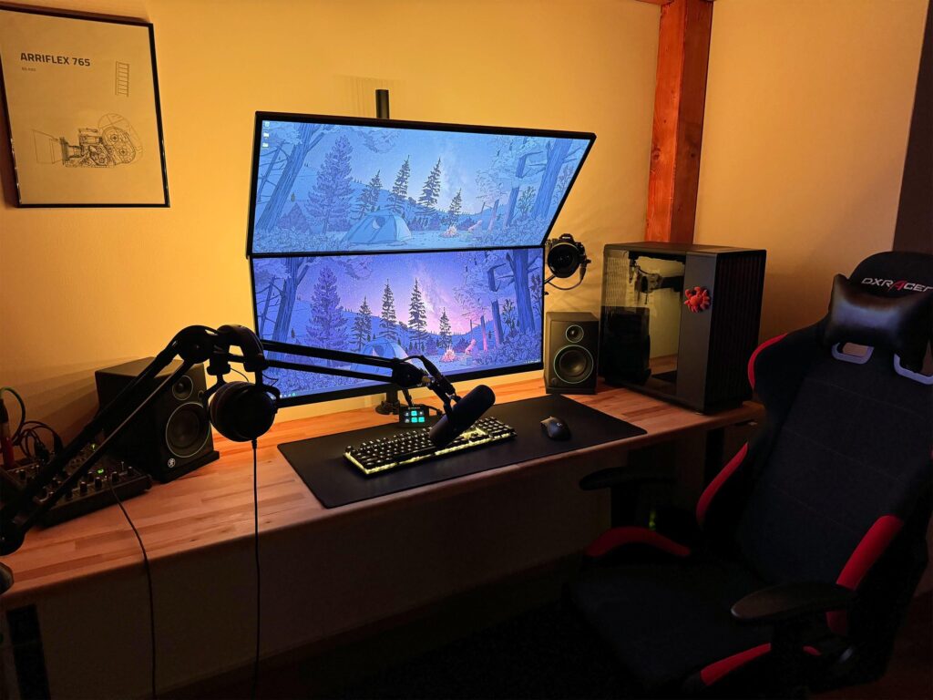 What is your favourite monitor layout?