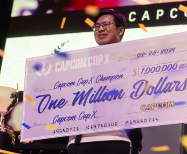 Taiwanese Street Fighter player Uma just won 1million dollars at CapcomCup