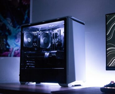 Built a clean Black/White PC for 420 bucks