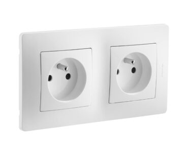 PC turns on when i turn on my room heater, PC and Heater are attached to one socket each