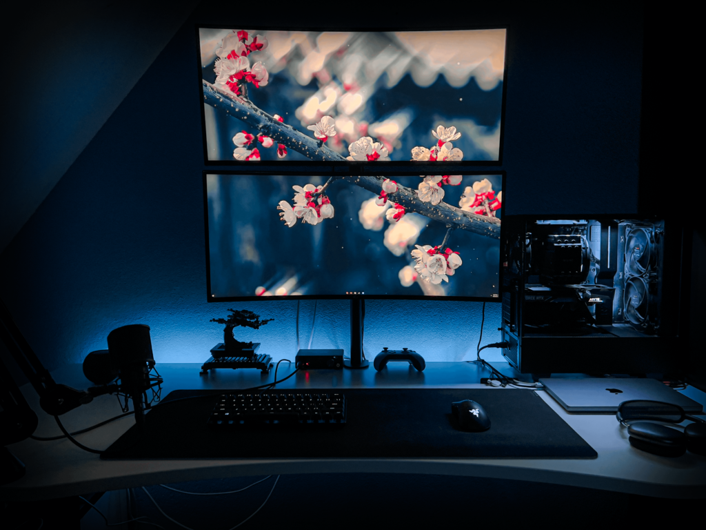 Dual curved ultrawides