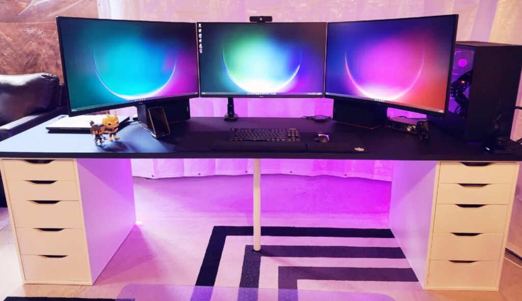 Still rocking a 1700x and Vega 64