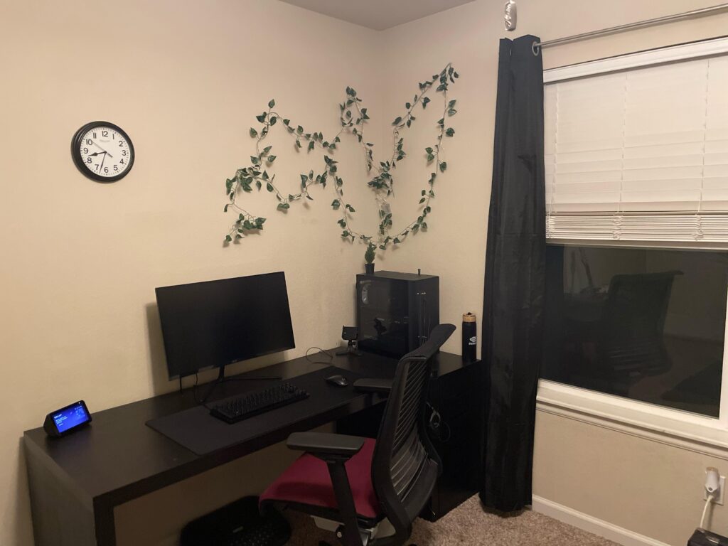 My setup is so “uncozy” and lifeless. Any tips?