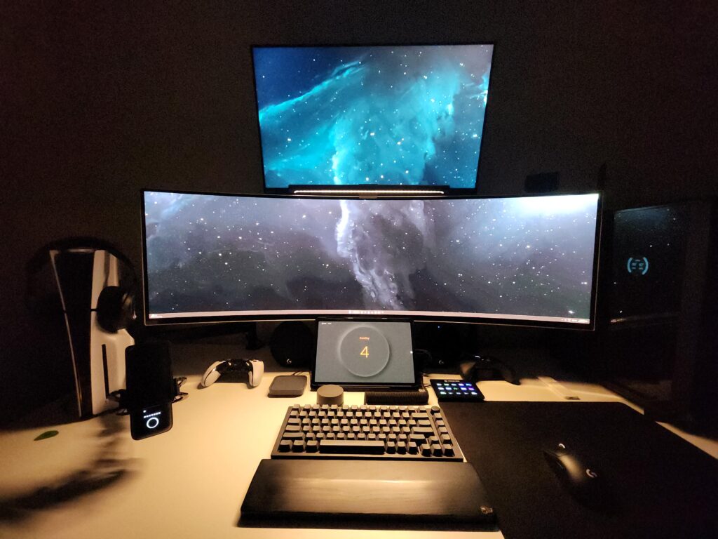 Haven't posted in a while. Joined the ultrawide cult.
