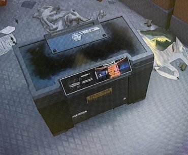 Did anyone else notice that in the nomad intro that Jackie is watching TV on the package?
