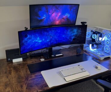 Sometimes you just have to sit back and appreciate how pretty custom PCs have become. Rate my battlestation