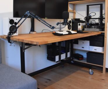 Movable station