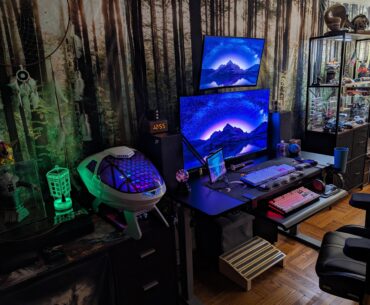 My constantly evolving Work&Play Battlestation