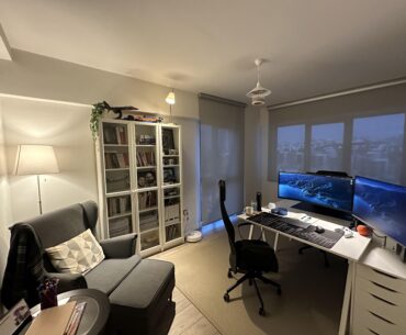 Where I work/play/watch/read