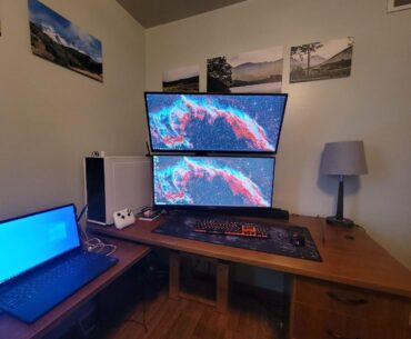 It's not too often I see folks with 34" monitors in this configuration. I love it for work/gaming.