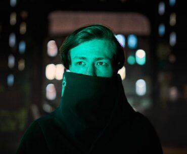 Cyberpunk photostory | Our team is preparing a new video clip, here is the backstage from the filming. We need your feedback! What associations do these photos evoke in you?