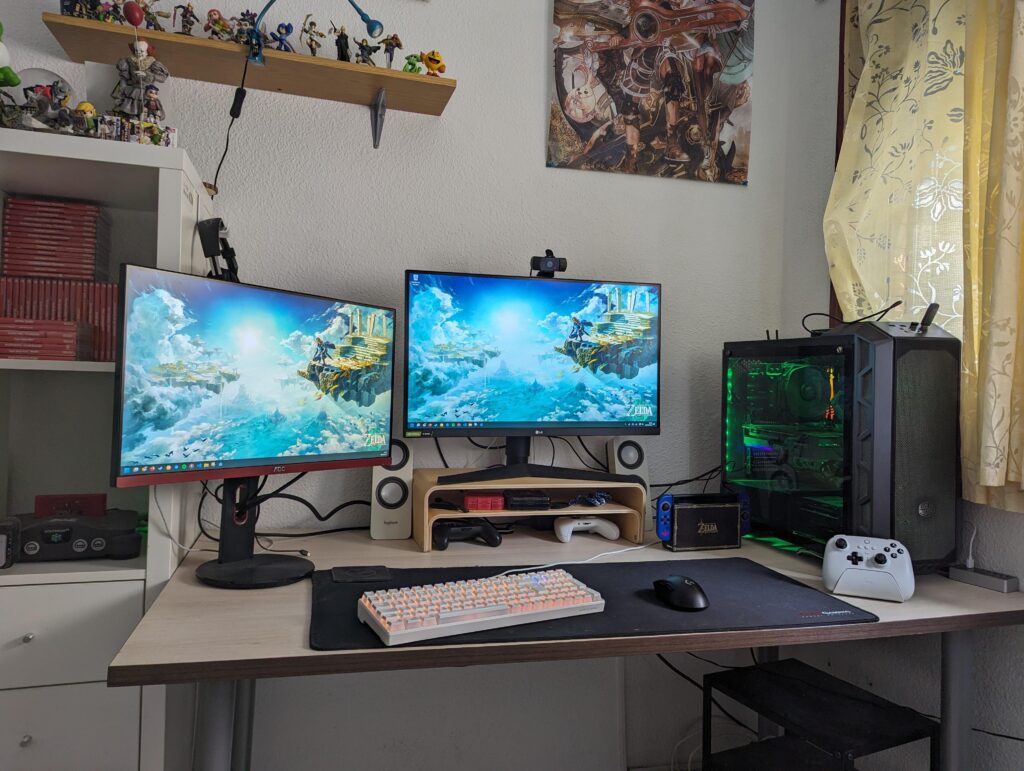 How would you improve this setup? I somehow feel like I'm not making the most out of the space.
