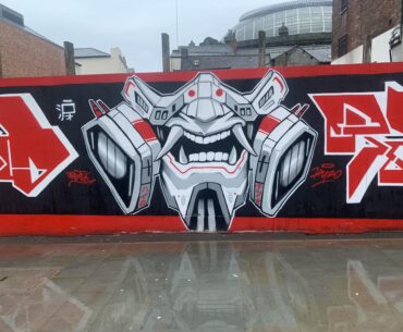 Some pretty cool cyberpunk graffiti